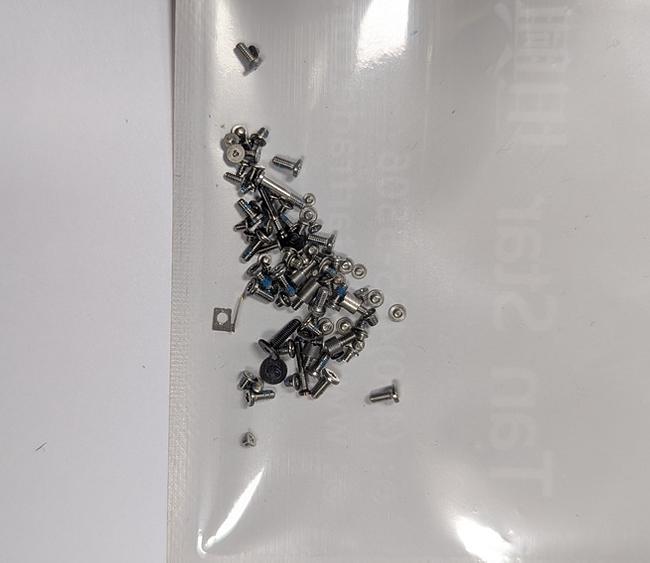 screw set for iPhone 17 Pro Max