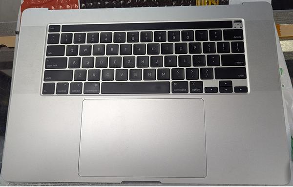 top case full complete Canadian English for MacBook Pro 16"  A2141 (original pull, good condition)