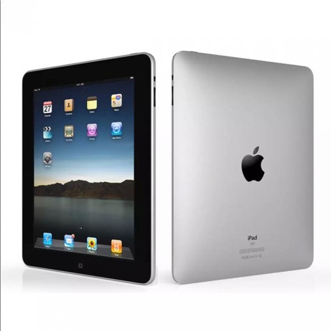iPad 1st Gen ( used, working good)